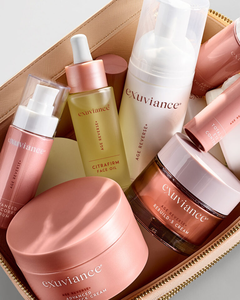 Billede til sociale medier Exuviance Age Reverse gruppbild 3