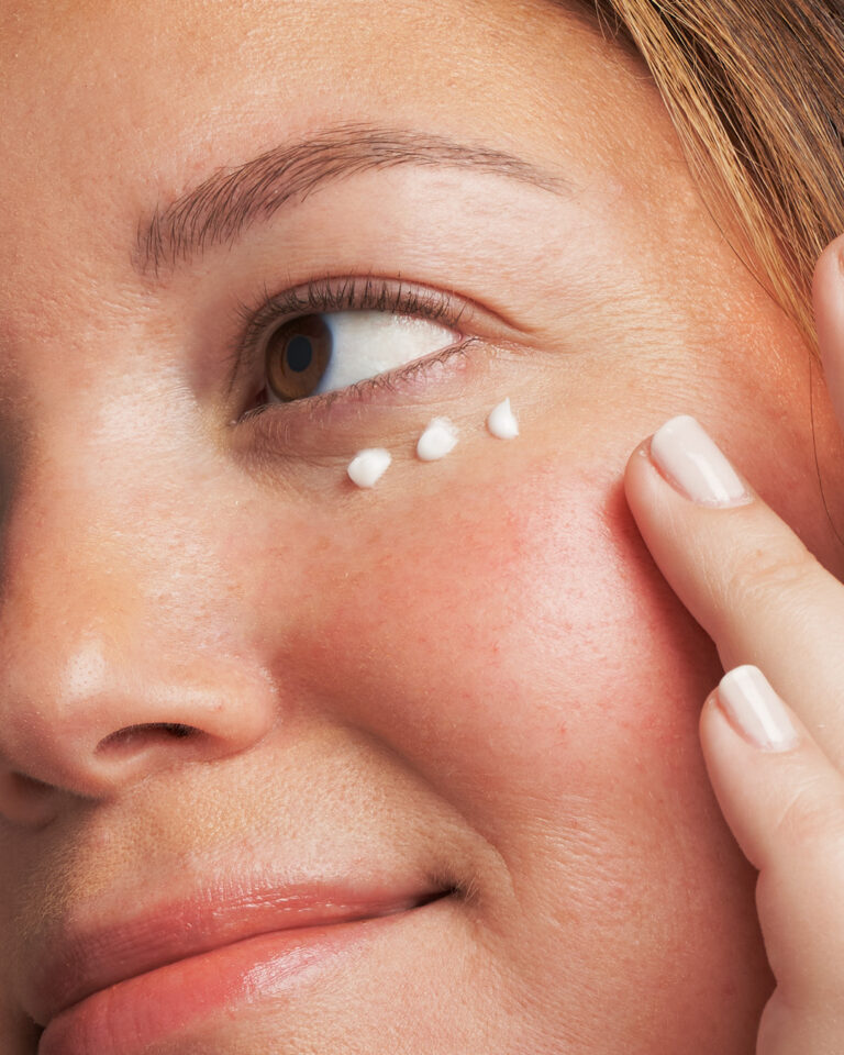 Billede til sociale medier NEOSTRATA Intensive Eye Therapy 2