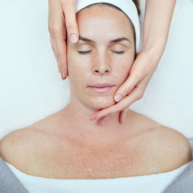 Billede til sociale medier NEOSTRATA behandling 2