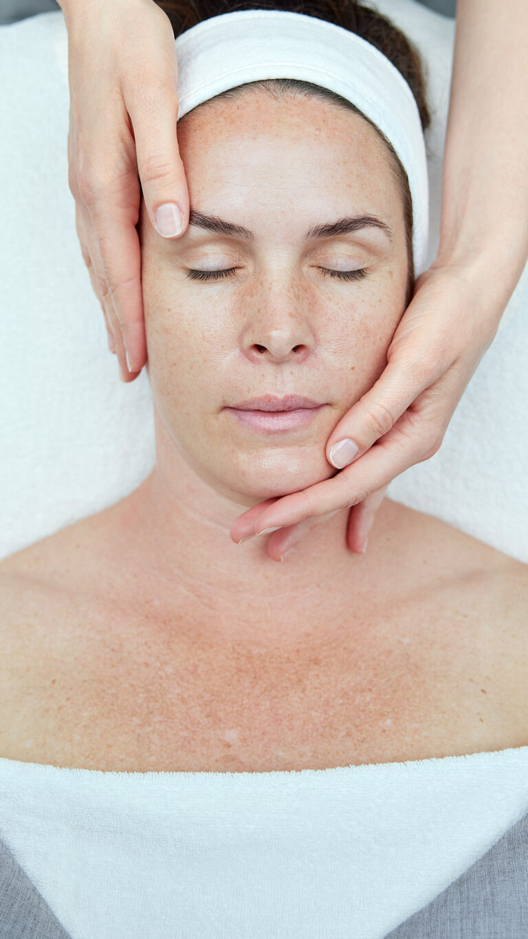 Billede til sociale medier NEOSTRATA behandling 2 story