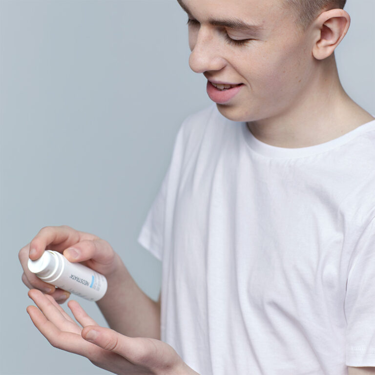 Billede til sociale medier NEOSTRATA teenagehud